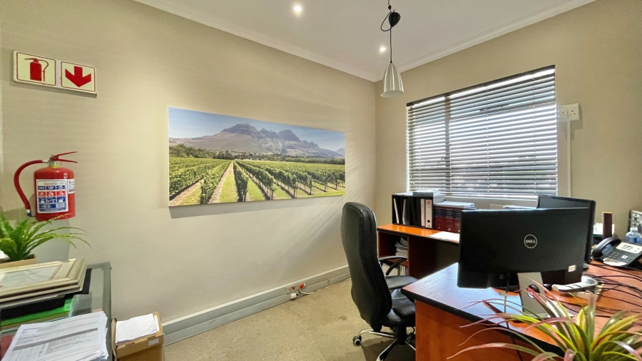 To Let commercial Property for Rent in Lionviham Western Cape